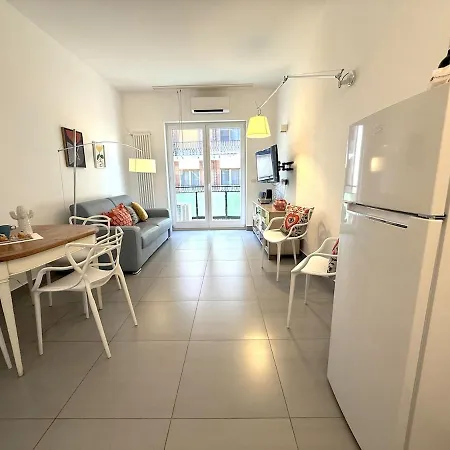Apartman Casa Celeste,stazione, Centro E Borgo Antico Bari