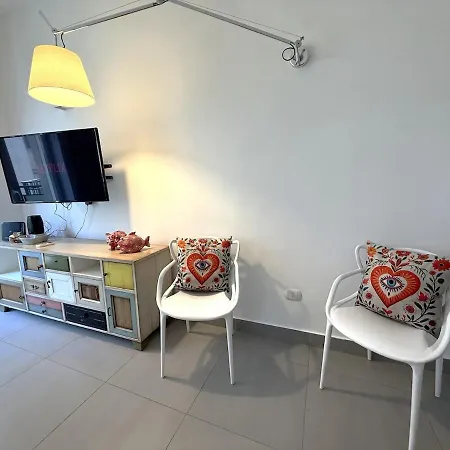 Daire Casa Celeste,stazione, Centro E Borgo Antico Bari